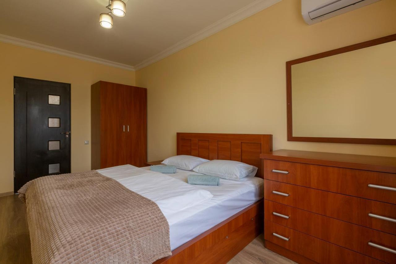 Umba Apartment N5 - Balcony And Mount Ararat View 耶烈万 外观 照片