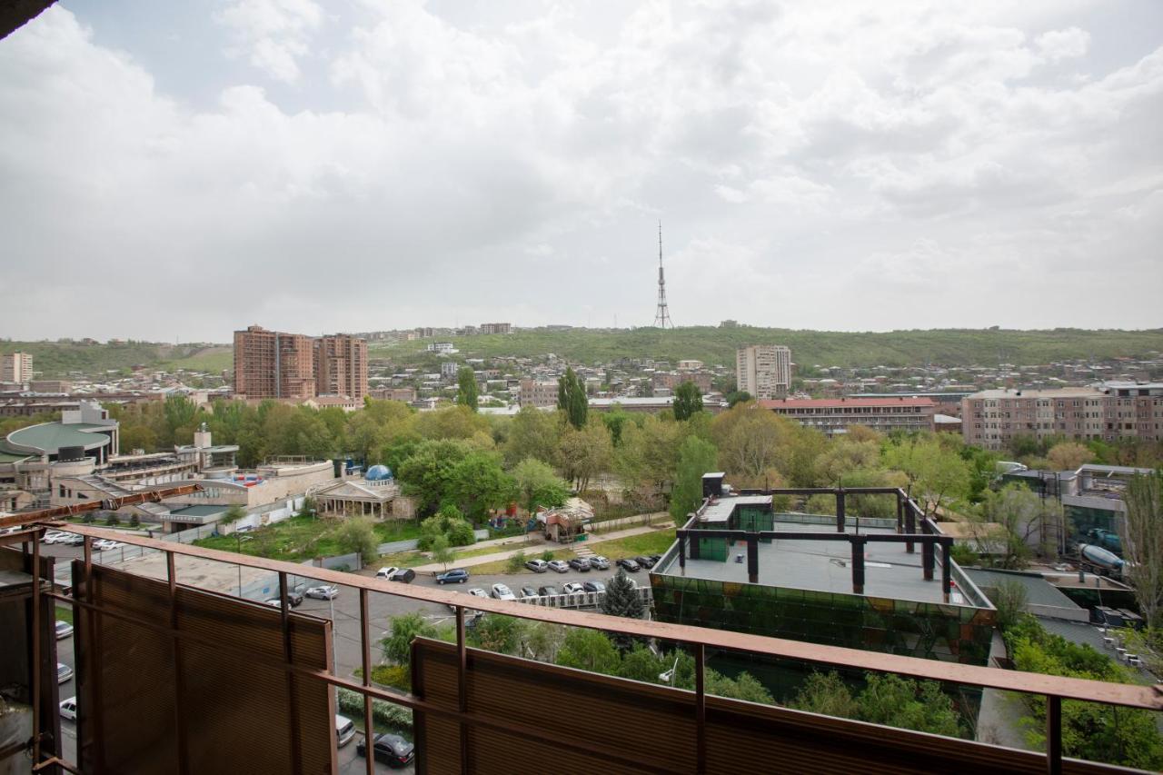 Umba Apartment N5 - Balcony And Mount Ararat View 耶烈万 外观 照片